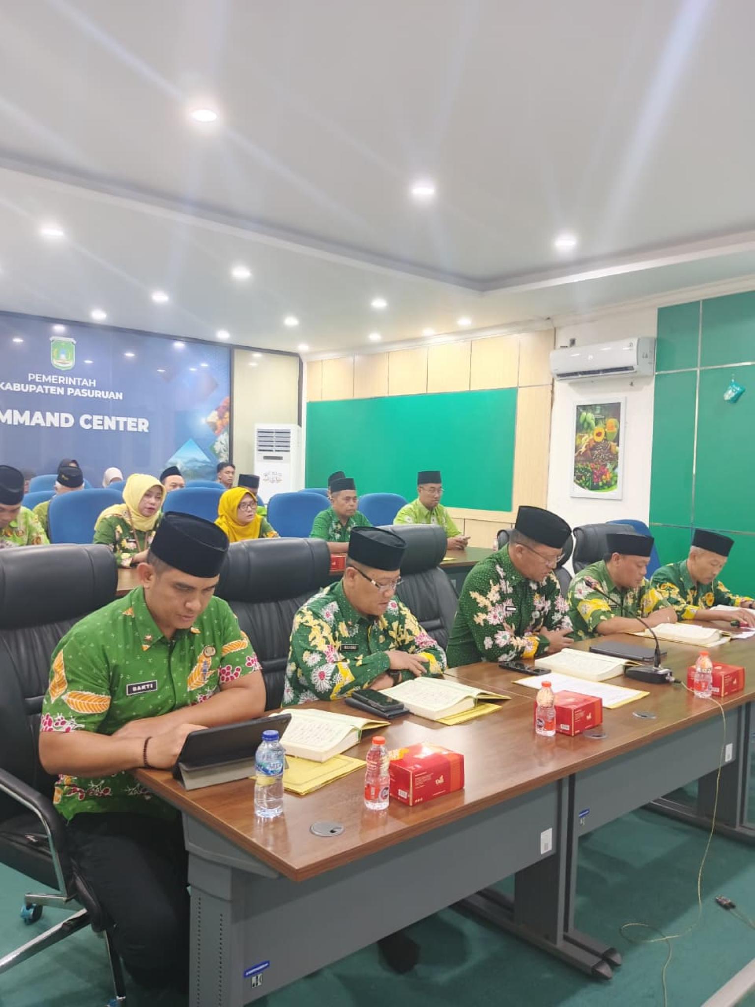 PENGAJIAN RUTIN DAN KHOTMIL QUR'AN MELALUI VIDEO CONVERENCE