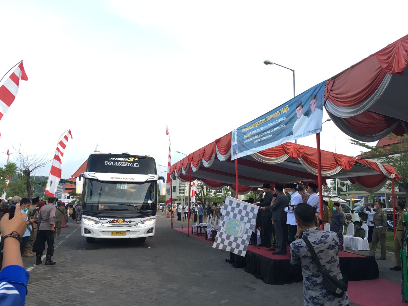Pemberangkatan Haji Kloter 16 di Komplek Perkantoran Raci Kabupaten Pasuruan